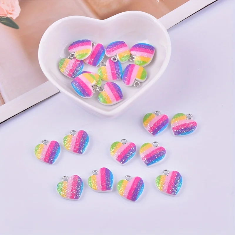 10 Pezzi Ciondoli a Cuore in R - Resin Craft Projects recensione e prezzo